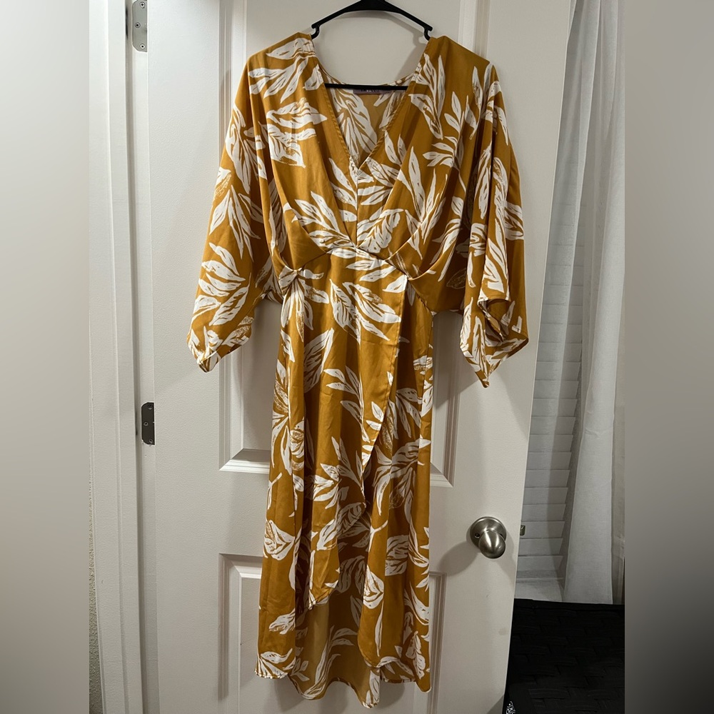 Elegant Mustard Leaf Print Midi Dress